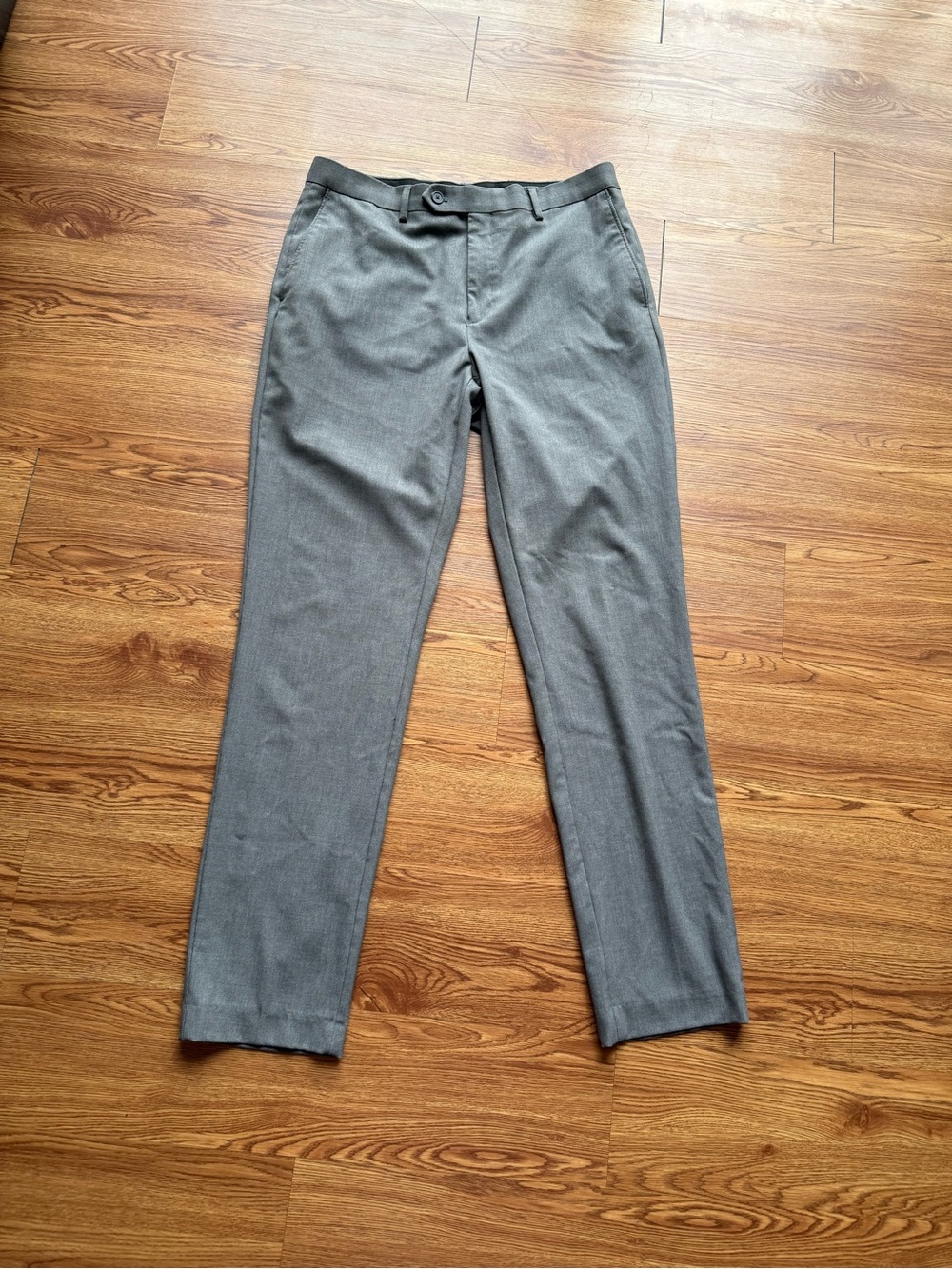 Calvin Klein Men's Skinny Fit Gray Flat Front Twill Stretch Dress Pants 34W